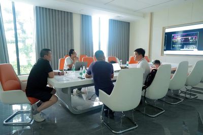 近日多家油墨、新材料和高科技類(lèi)客戶,齊聚湖北瑯菱隨州基地現(xiàn)場(chǎng)實(shí)地考察!